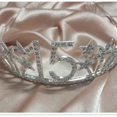 Corona metálica para fiesta de 15 años ( excelente calidad ) - Img 127975750