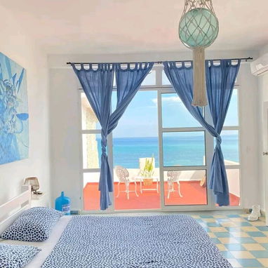 Cod.Z  🌊 Disponible Casa  de lujo en Santa Fe . Piscina privada + Panel solar ✨🌊.Capacidad para 4 personas. - Img 121328874