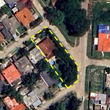 Casa independiente en Fontanar residencial, es una propiedad de 800 m2 , que abarca casi la mitad de la manzana,tiene ja - 9/10