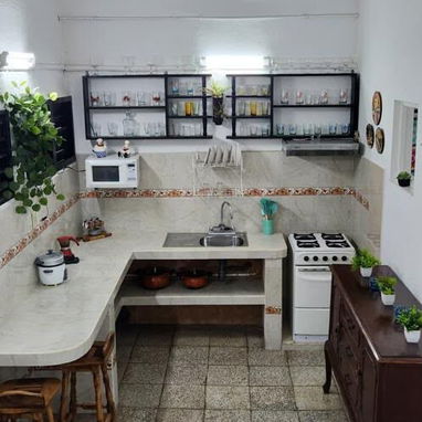 RENTA X NOCHES EN CENTRO HABANA. CERCA DE ZANJA Y BELASCOAÍN - 6/10