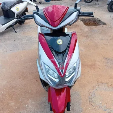 Moto - Img 122289715