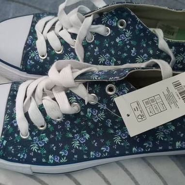VENDO TENIS DE MUJER # 41, LICRA CORTA ,JEANS Y PLANCHA. - Img 123298037