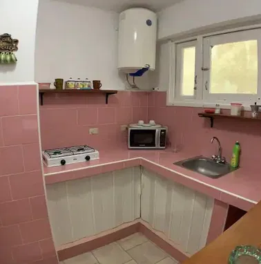 SE RENTA APTO INDEPENDIENTE EN EL VEDADO. ONE ROOM. 4TO PISO. WIFI.54026428 - Img 78874329