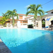 🌴🌊 Casa de Renta con piscina en la playa con respaldo energético con 7 habitaciones (Guanabo, Habana) / Alquiler / - Img 56589348