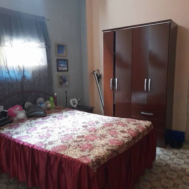 Se vende Casa 25000, en 10 de octubre en la calzada de Luyano entre concha y Teresa blanco altos - Img 125097983