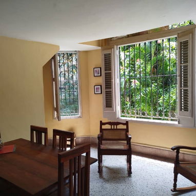 Vendo piso centrico en el Vedado - Img 122237744