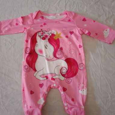 Ropa de bebe y forro de iPhone - Img 125151892