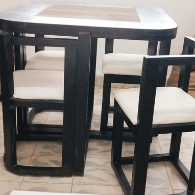 SE VENDE UN COMBO DE JUEGO DE SALA Y DE COMEDOR PARA UN APTO PEQUEÑO - Img 123846589
