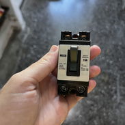 Vendo breaker (interruptor automático) de 15 A en 4000 cup - Img 58074650