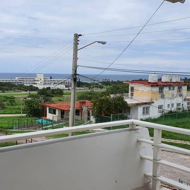Alquiler de casa en la playa Guanabo con vista al mar 🌊 Renta de casa en la playa en Guanabo - Img 117377778