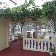 Hostal en Baracoa.  Linda primavera en el balcón del Oriente cubano.  Llama AK 56870314 - Img 44955173
