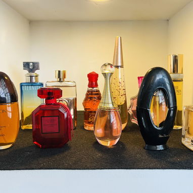 Perfumes de mujer - Img 118959611