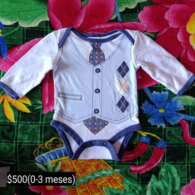 Ropita para bebé de 0-3 meses. - 9/10