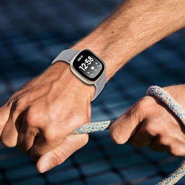 ☎️53544655 🛵 Entrega Disponible ⭐Paquete de 2 correas deportivas de silicona para Fitbit Versa y Sense ⭐ - Img 122391089