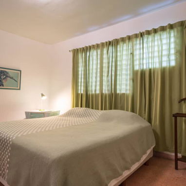 RENTA LINEAL EN VEDADO - Img 116438692