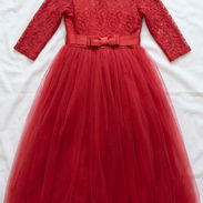 Vestido rojo de niña - Img 56476466