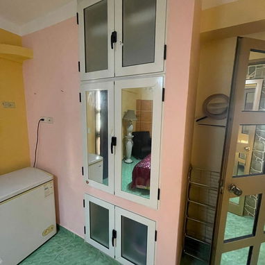 Renta Lineal en Vedado (Precio Negociable) - Img 125592186