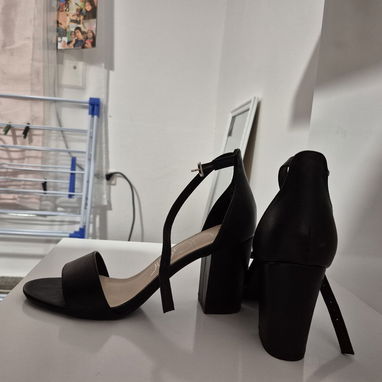 TACONES NEGROS!!!! - Img 125888813