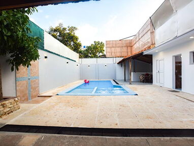 Lujosa casa de alquiler en La Habana! piscina+jacuzzi+grill+5habitaciones+baños privados - Img 64461318