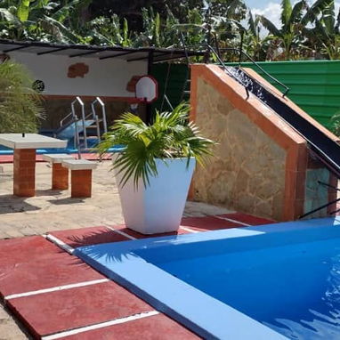 📲OFERTA de Pasadía en Boyeros en el Reparto Mulgoba🏊‍♂️ - Img 114192361