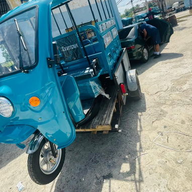 Tengo estos triciclos en venta trató presencial nada de zelles efectivo buenas oferta tú mejor compra aquí 👇👇👇🙏❤️ - Img 122764280