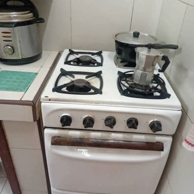 14,000 USD – Playa, La Habana | 1er piso + terraza + placa libre - 6/8