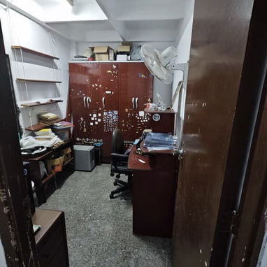 🏡 SE VENDE APARTAMENTO EN PISO 12, CENTRO HABANA, 4 habitaciones, elevador 24/7 - Img 120931856