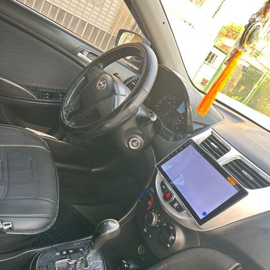 Vendo o negocio yhunday accen del 2012 automático muy bueno - Img 102545252