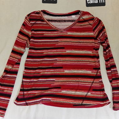 Camisetas de colores, sueter talla m 500 pesos, entre otros - 3/6