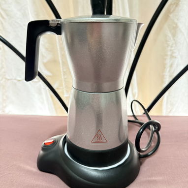 Cafetera eléctrica de 6 tazas en 30 USD - Img 123776635