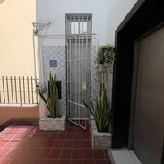 Alquiler de apartamento en Centro Habana Habitación independiente en edificio con ascensor. Cerca de Embajada Española🦋 - Img 55382131