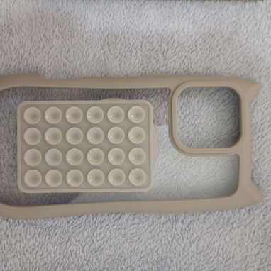 IPHONE 16 PRO MAX FORRO - 6/7