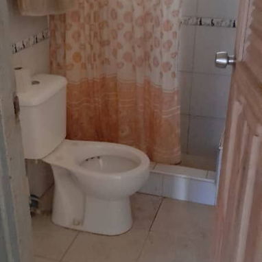 *108🏡Apto en venta en planta baja,de un Edificio de 20 aptos en el Casino Deportivo del año 1976*  😌*Muy amplio y fres - Img 122007954