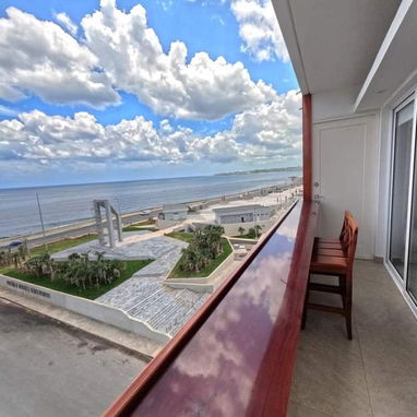 "Lujoso Apartamento en el Vedado con vistas al mar" - Img 123935683
