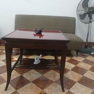 Vendo mesa de vitroliti vino en usd 300 - Img 57350326