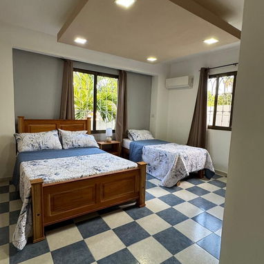 casa en alquiler en varadero. 2 habitaciones disponibles y cocina equipada - Img 112438256