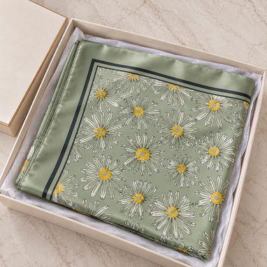 Pañuelos de satin en 8 usd - 5/10