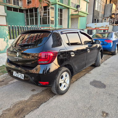 Renault Sandero 2018/2019  automatico - Img 122235755