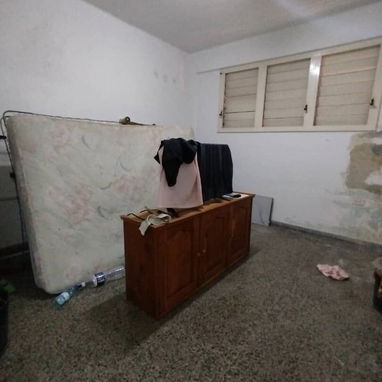 Apartamento primer piso frente calle en el vedado - Img 121336476