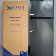 Refrigerador ROYAL de 8.5 pies (No es congelación seca, ni es inverter) - Img 56612015