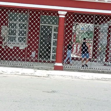 Se realizan trabajos de rejas para la seguridad y protecciòn de su casa.Escribir al WhatsApp - 7/10