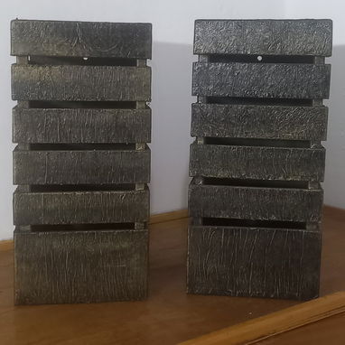 VENDO CABECERA DE CAMA DE MADERA DURA BARNIZADA CON DOS LÁMPARAS APLIQUES. - 2/2