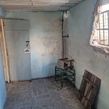 Se vende casa en Centro Hab. Dos cuartos y azotea libre! - Img 117179816
