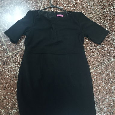 Vestidos negros sin tirantes y con modelo que hace una figura espectacular - Img 112893707