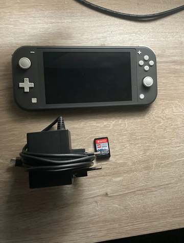 Nintendo Switch Lite Pirateada - Img main-image