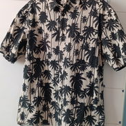 Camisas en exelente estado talla M/L según - Img 56854951