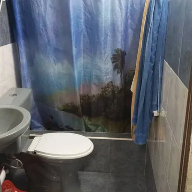 🏡 SE VENDE CASA, puerta de calle, excelente para negocios, en MIRAMAR, PLAYA - Img 120895460