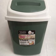 Artículos del hogar y este Cesto Multiuso con Tapa 10L – Práctico y Resistente 💲 Precio: 12 USD. 📞56249037 - Img 55950391