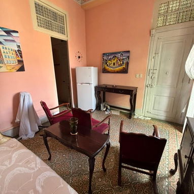 🏢 Apartamento en Venta – Prado y Malecón, La Habana (6) - 6/10