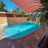 ⭐Casa en Guanabo con piscina,6 habitaciones,6 baños,terraza, ranchón, seguridad 24 hrs,cocinera - Img 44137240